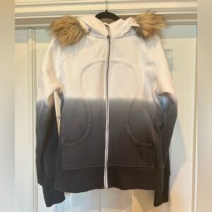 Vintage Lululemon Scuba Hoodie with detachable faux fur, EUC, size 12